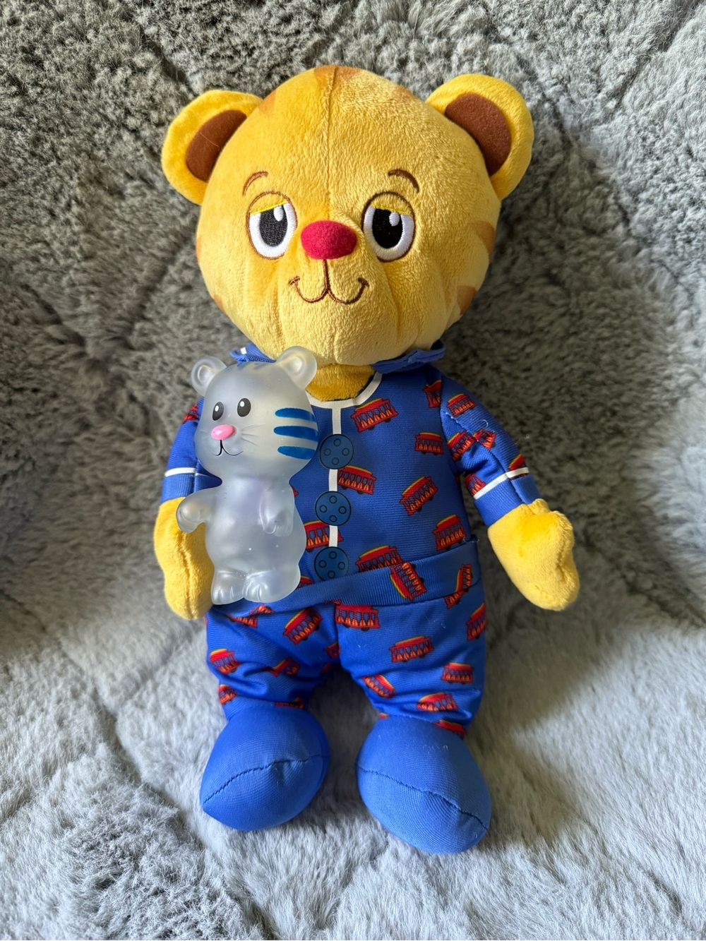 Daniel Tiger's‎ Neighborhood  Talking Yellow Plush Snuggle Toy Blue Pajamas